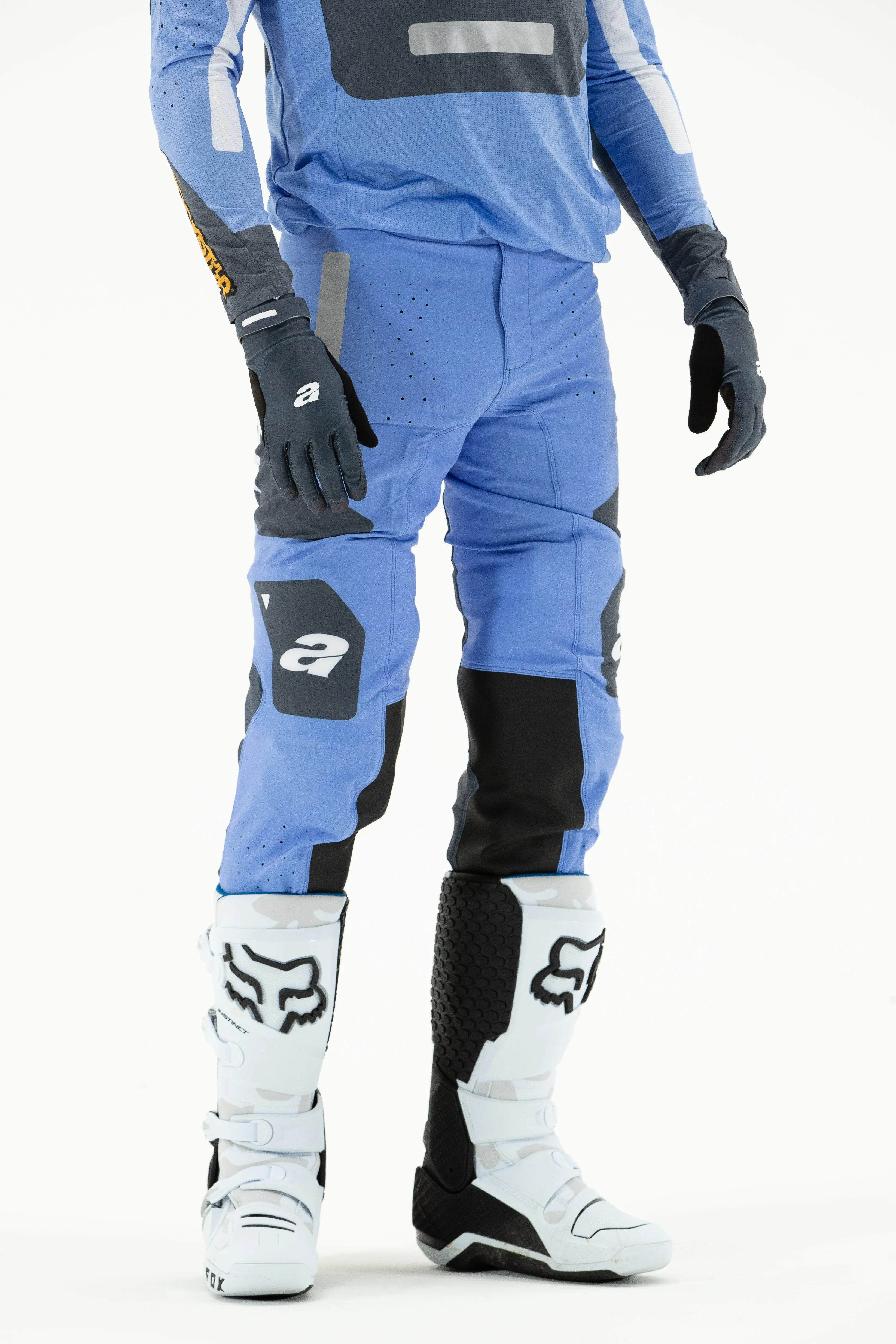 2025.1 Storm Blue Glove