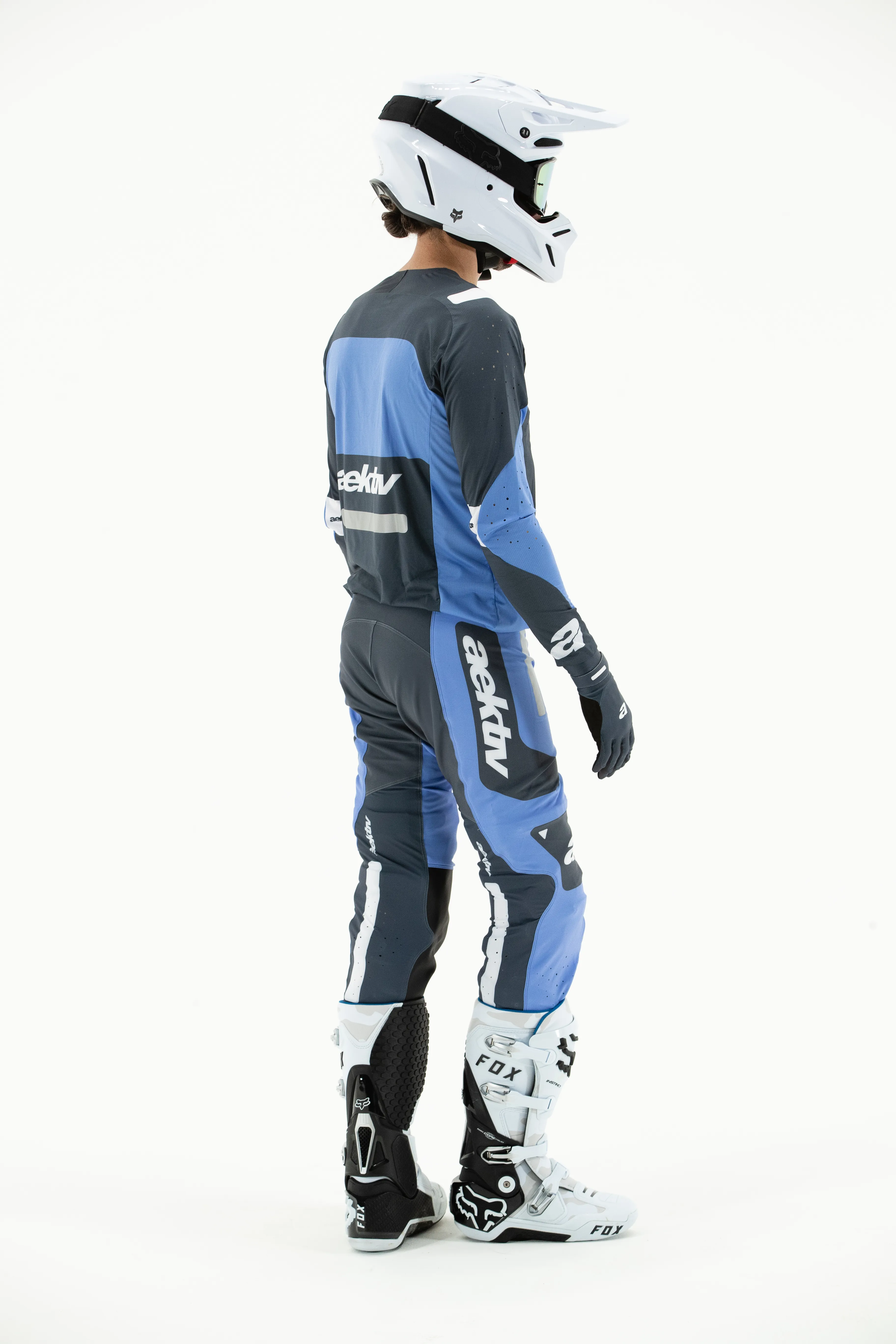 2025.1 Storm Blue Glove