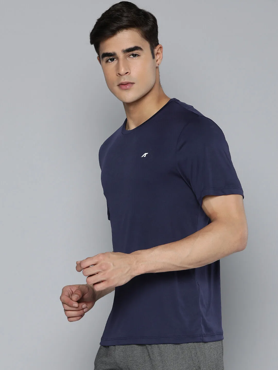 Alcis Men Navy Blue Anti Static Applique Slim Fit Running Wonder T-shirt