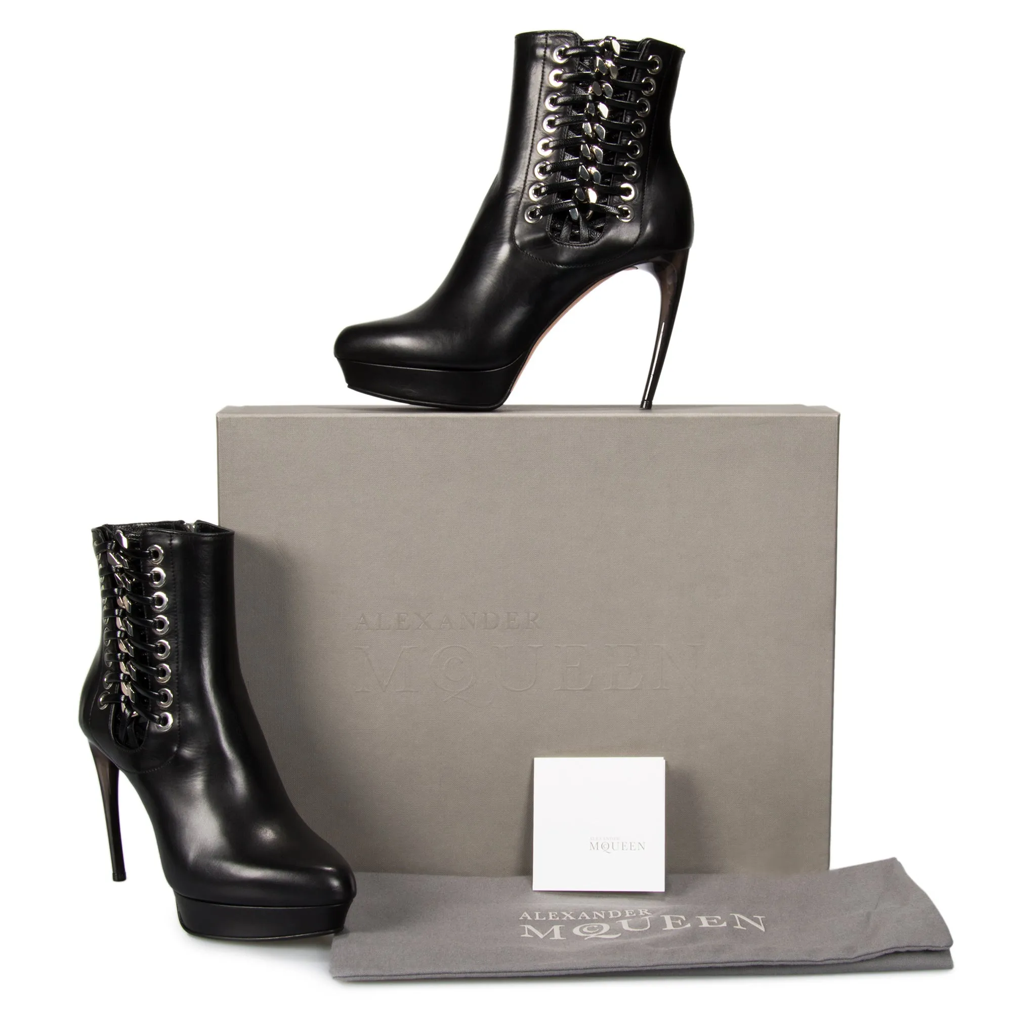 Alexander McQueen Braided Chain Leather Pumps