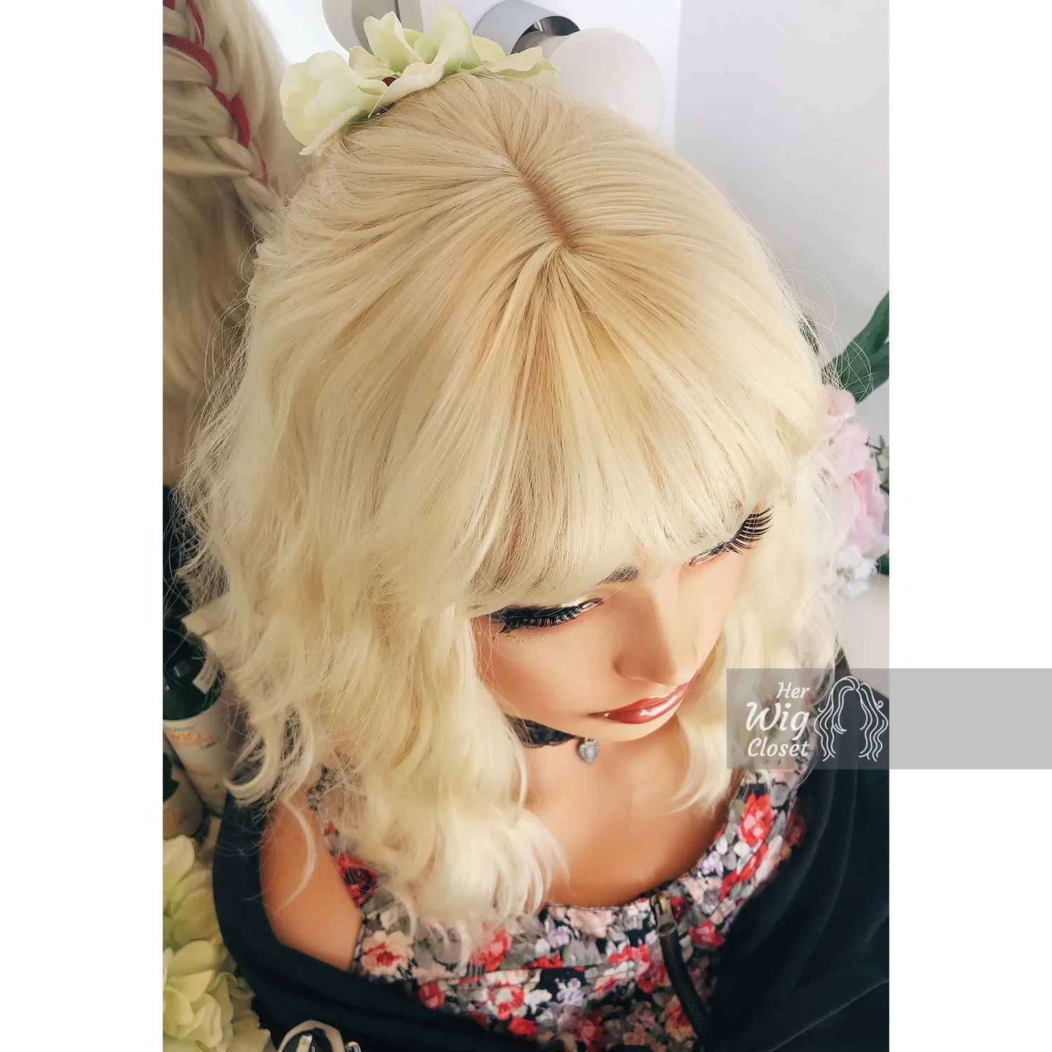 Amanda | Atomic Blonde Wavy Synthetic Wig with Bangs
