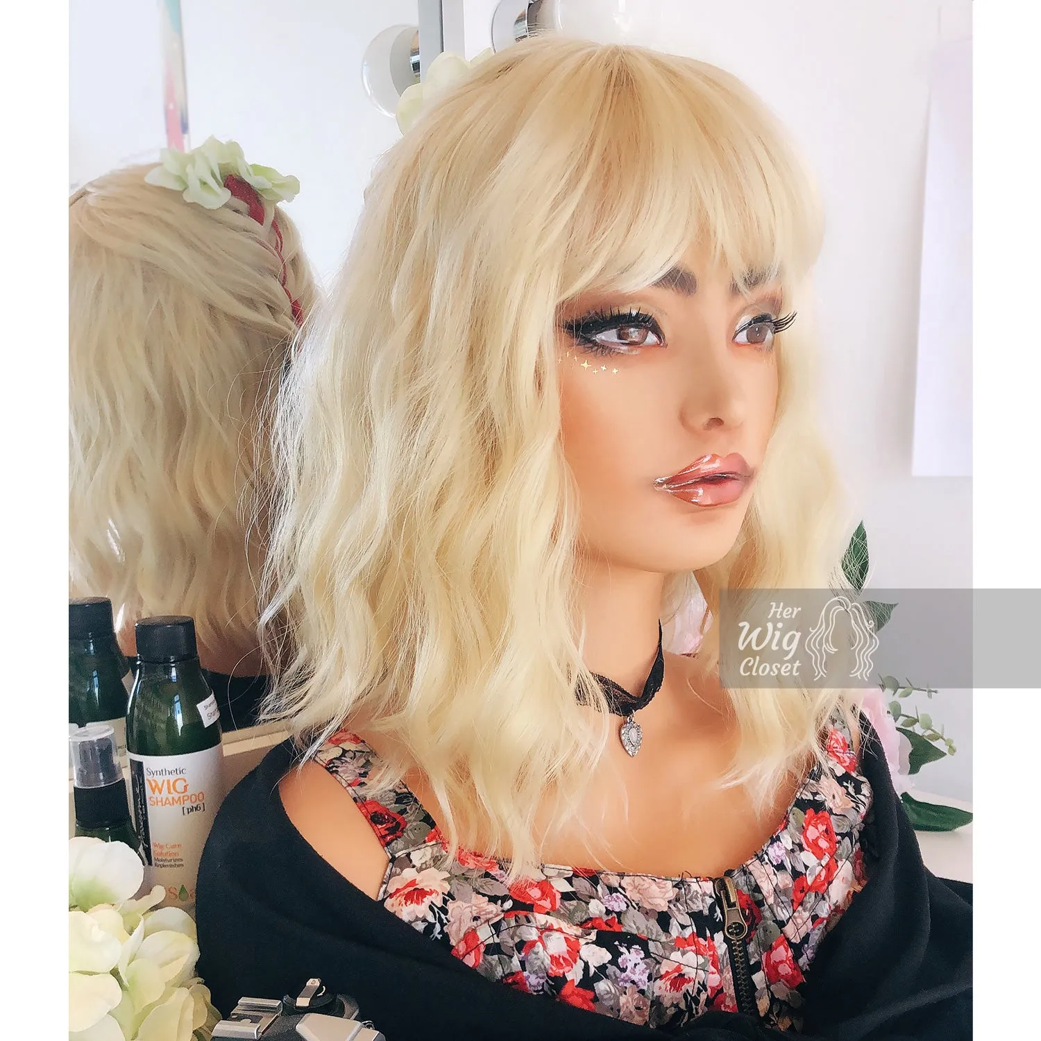 Amanda | Atomic Blonde Wavy Synthetic Wig with Bangs