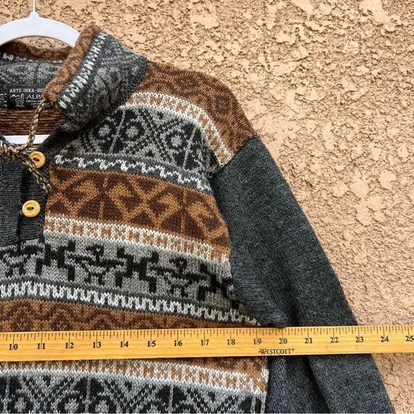 Arte Inka-Berfass 100%‎ Alpaca wool knitted sweater with wood buttons gorpcore