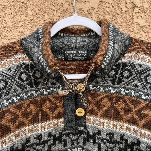 Arte Inka-Berfass 100%‎ Alpaca wool knitted sweater with wood buttons gorpcore
