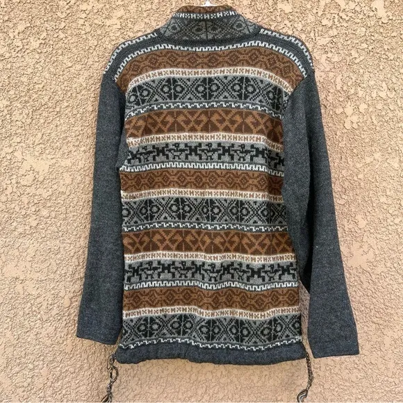 Arte Inka-Berfass 100%‎ Alpaca wool knitted sweater with wood buttons gorpcore