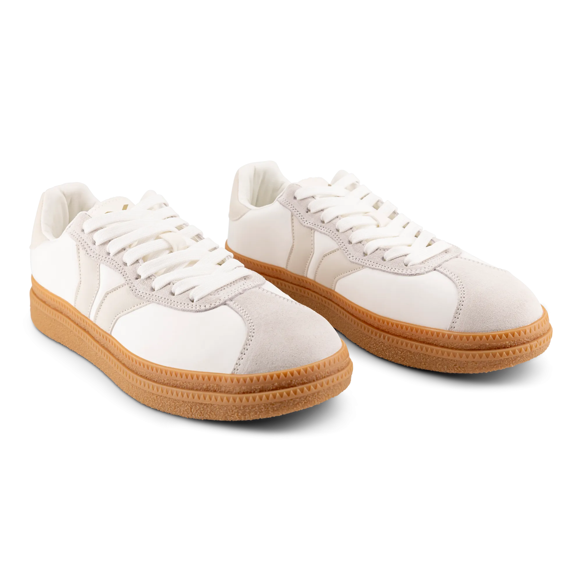 Believe Womens Sneaker in White with Ecru Wing