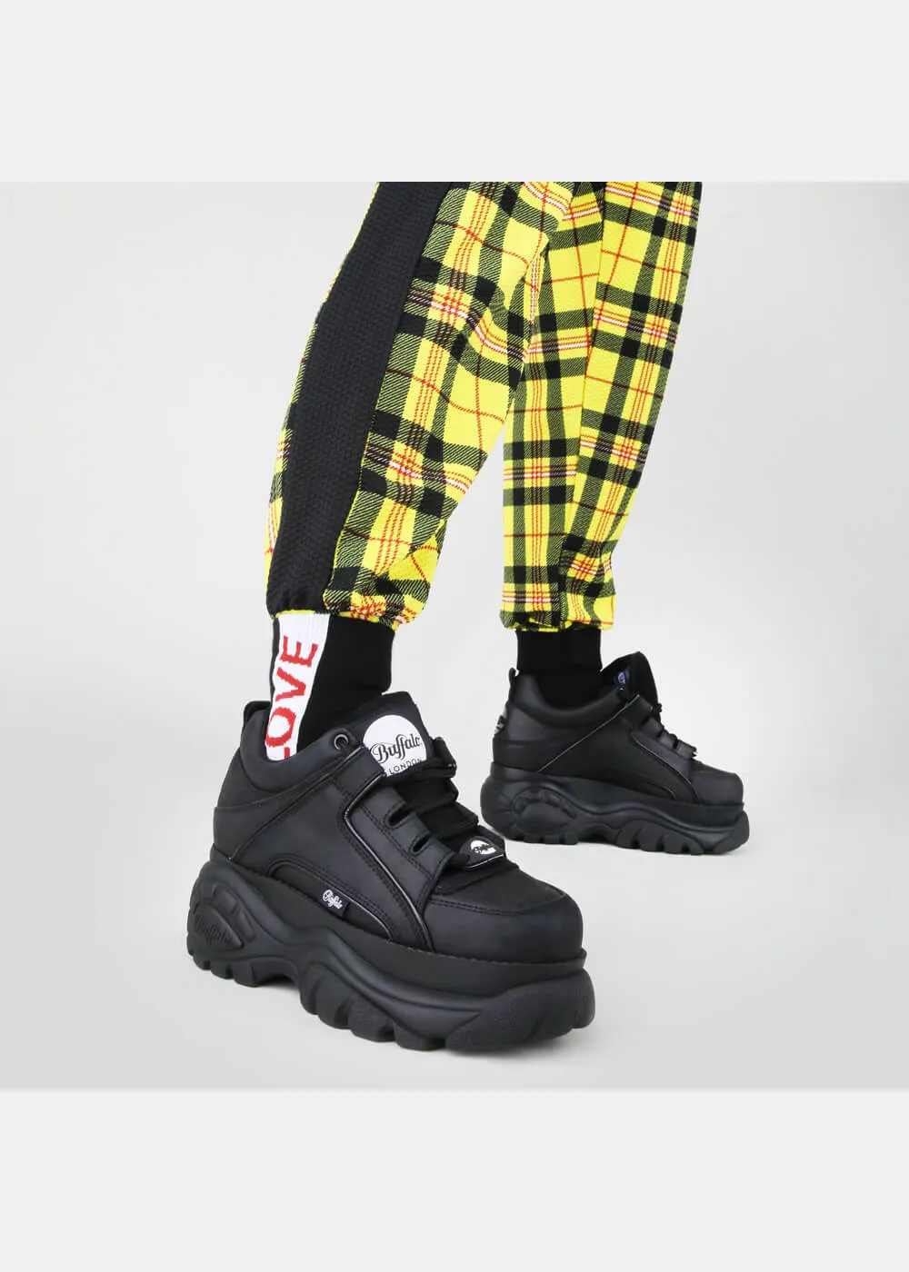 Buffalo London Classic Low Leather Platform Sneakers Black