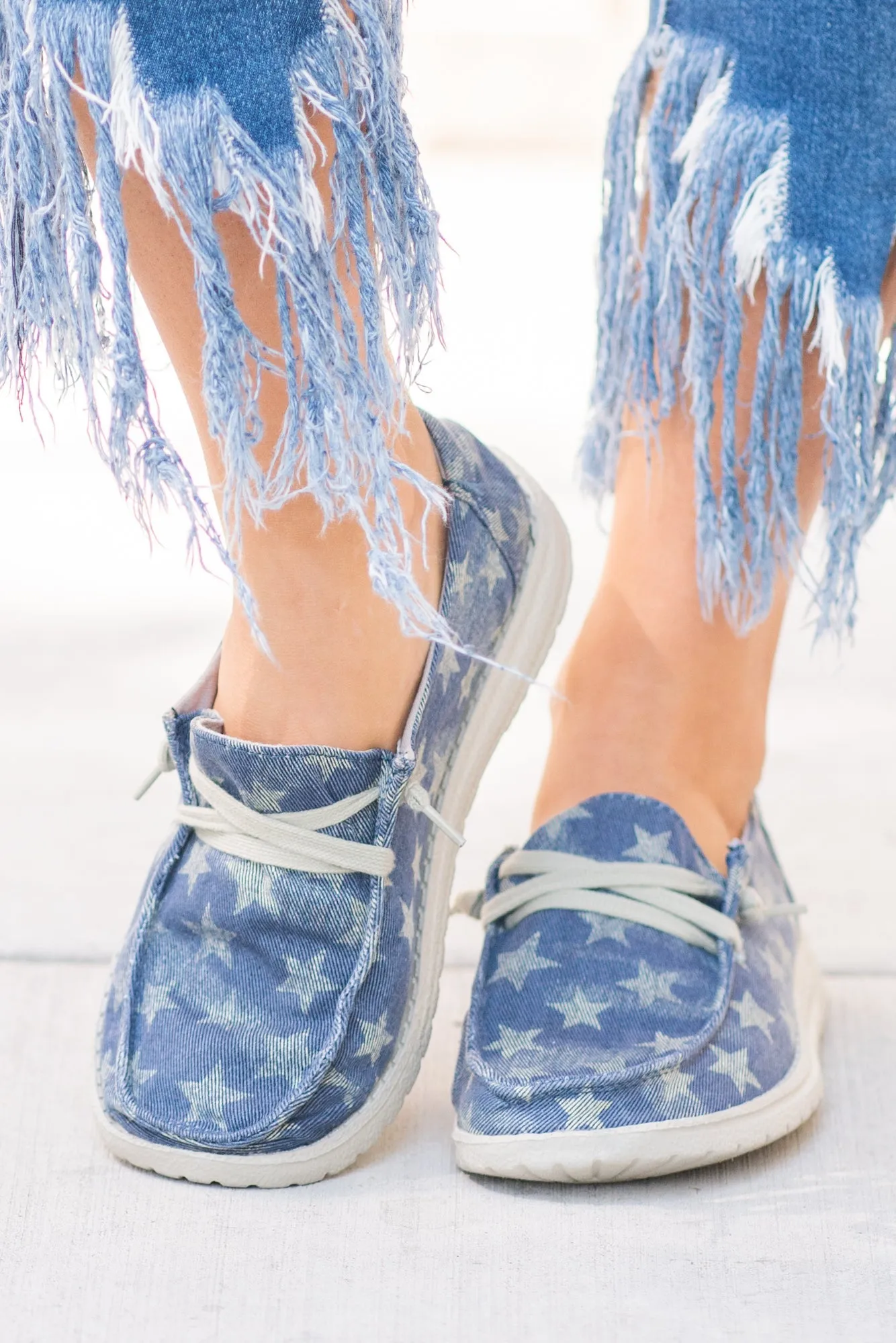 Cadence 2 Star Sneakers