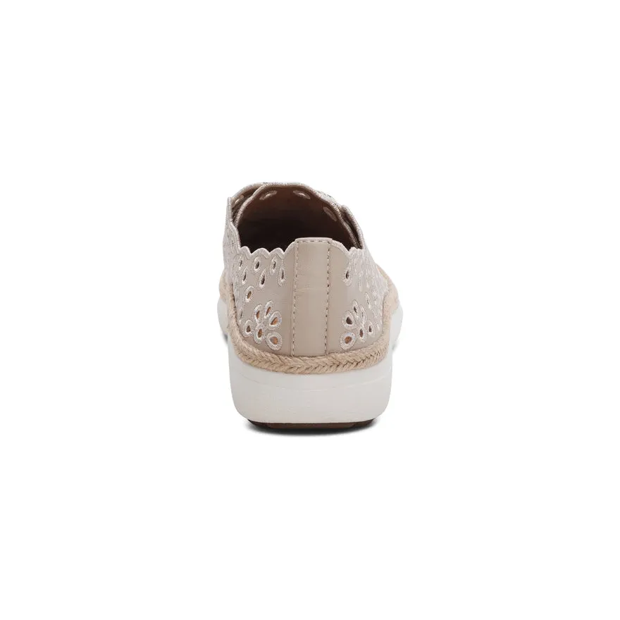 Charlotte Lace Up Sneaker - Tan - CA712