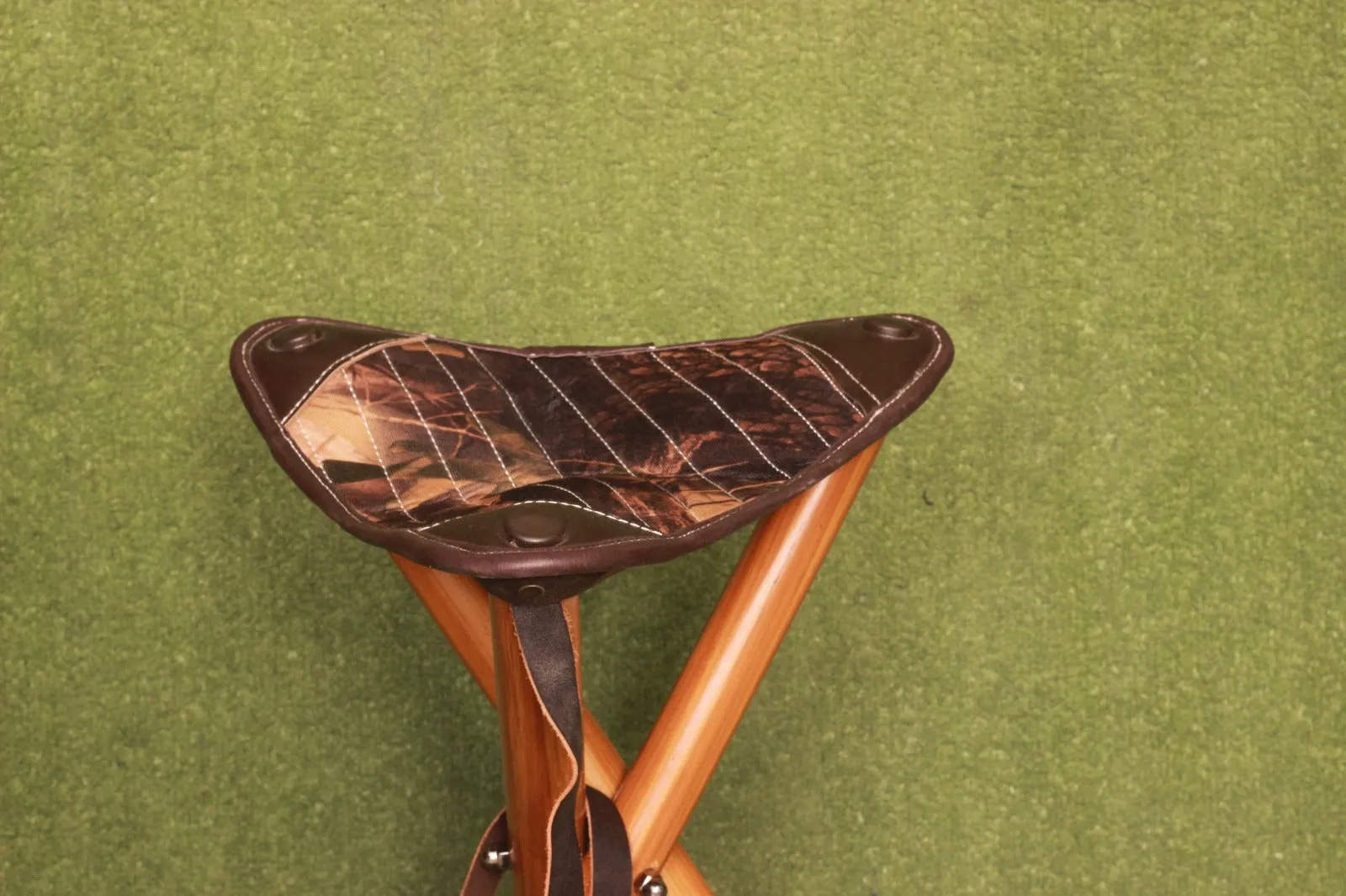 Cordura Tripod Camp Stool With Leather Trim