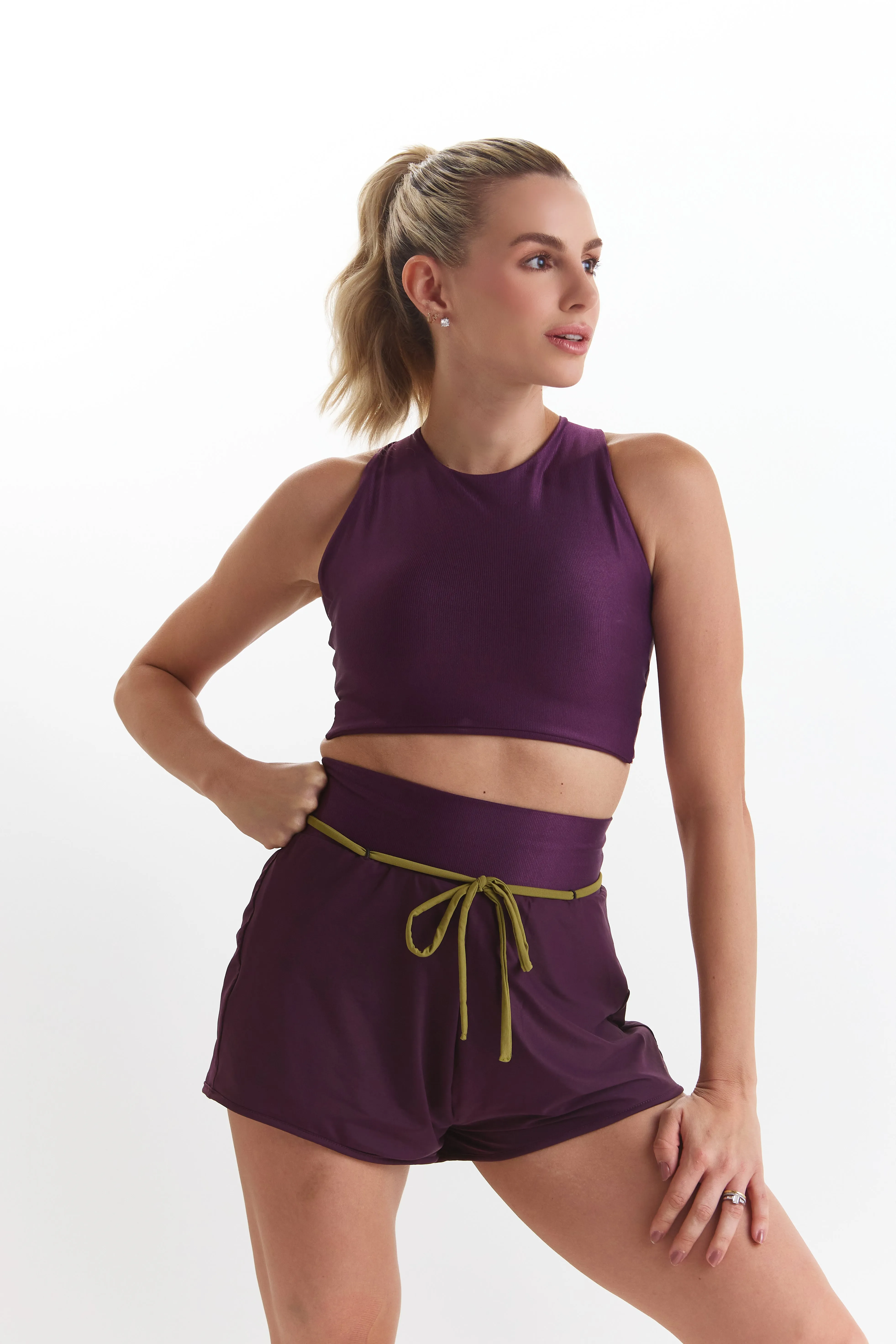 Duo Sculpt Crossback Sports Bra - Dual tone, high performance and style