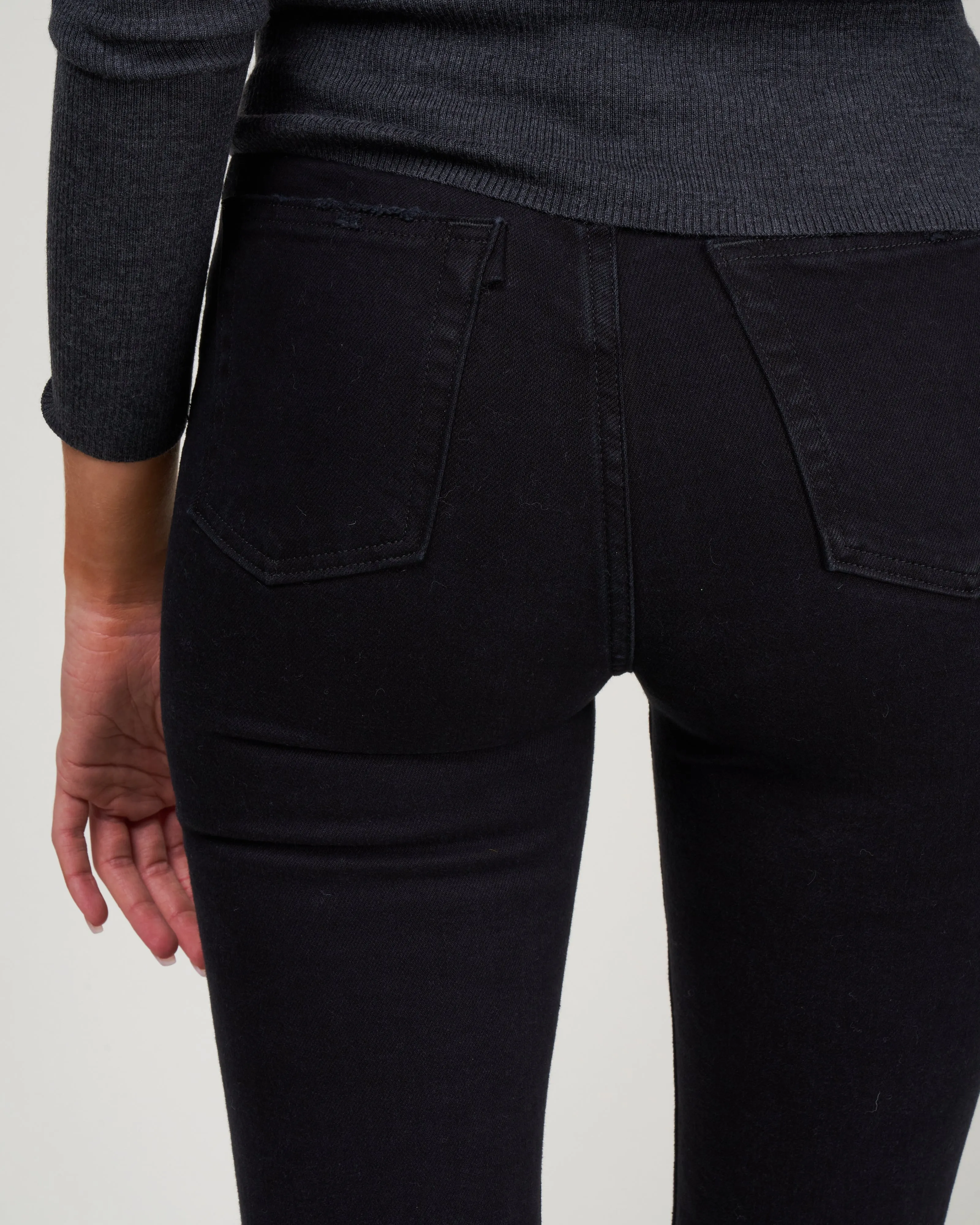 empire crop flare - solid noir