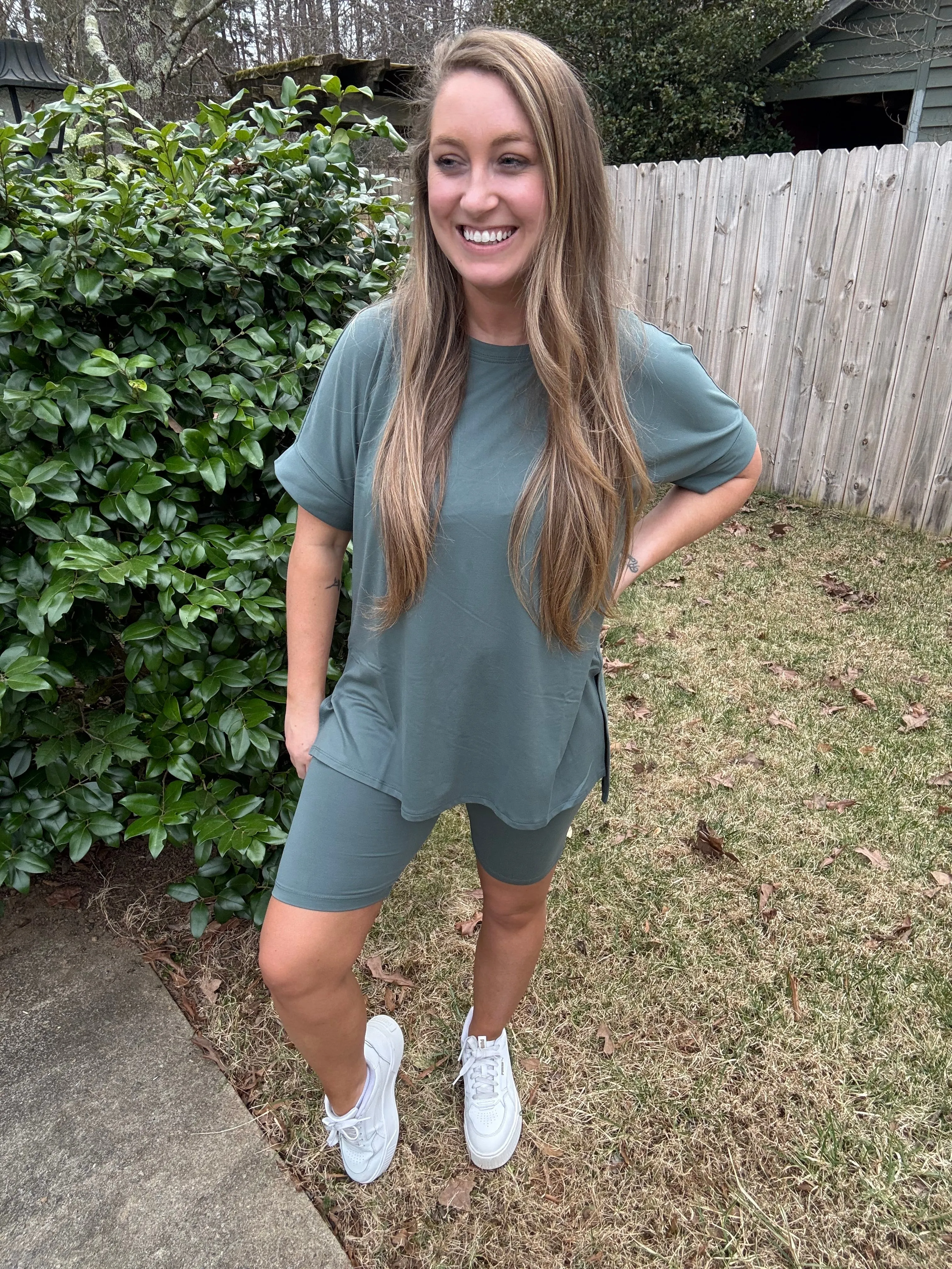 EVERYDAY ESSENTIAL - BIKER SHORT SET