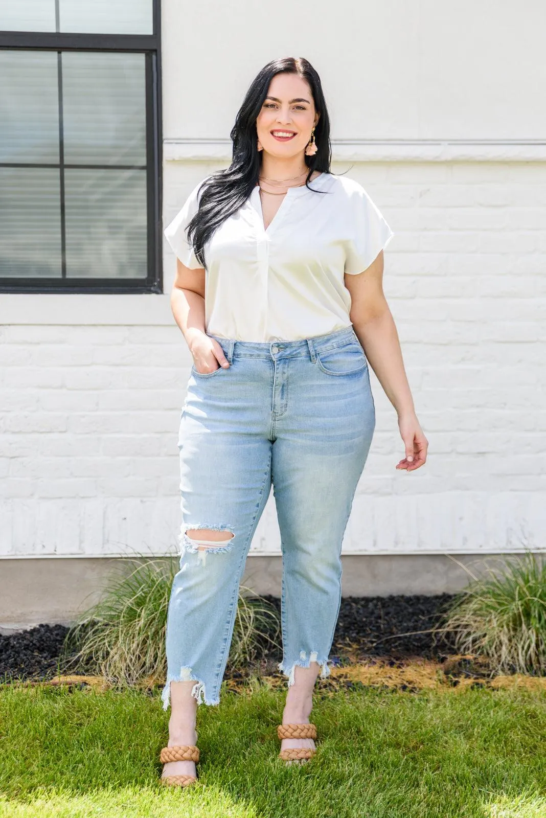 Hazel Blues® | Isn't It Ironic Top In White