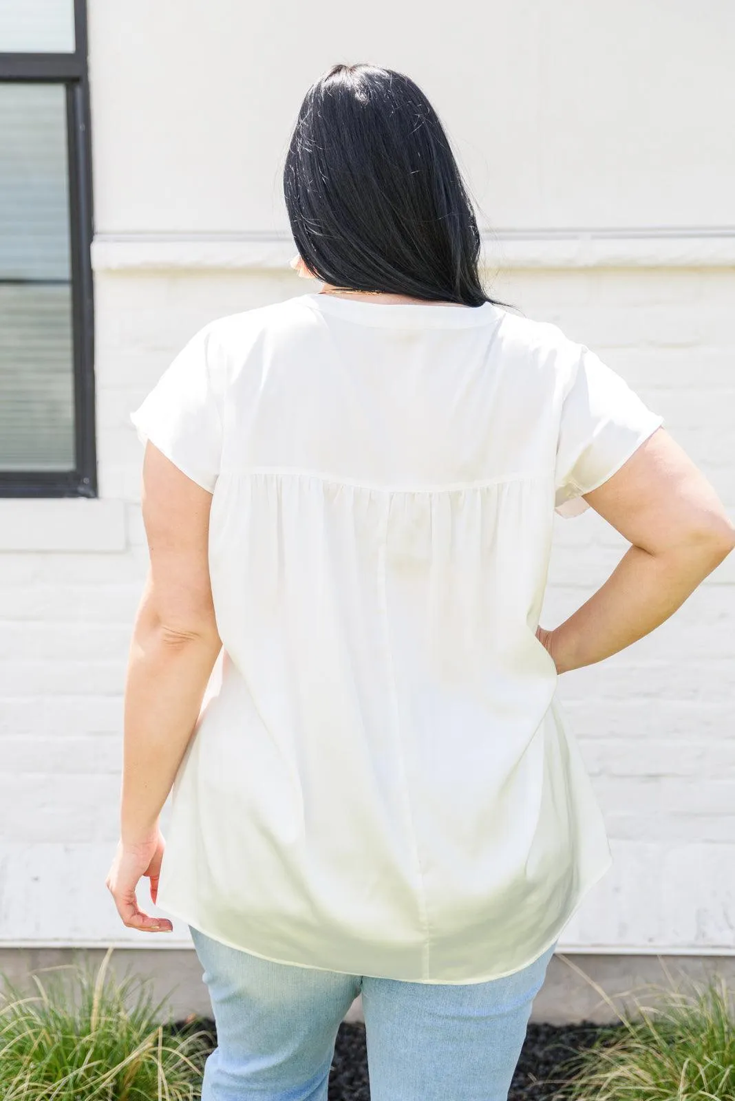 Hazel Blues® | Isn't It Ironic Top In White