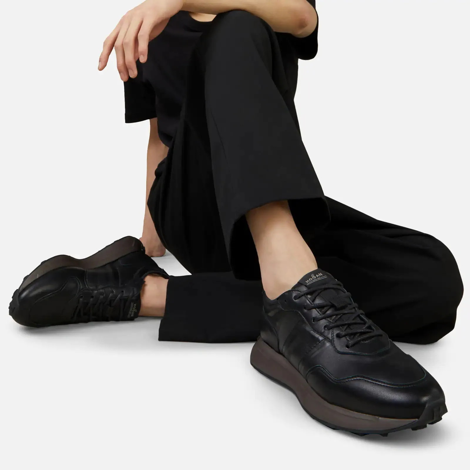 Hogan H601 Sneakers - Black