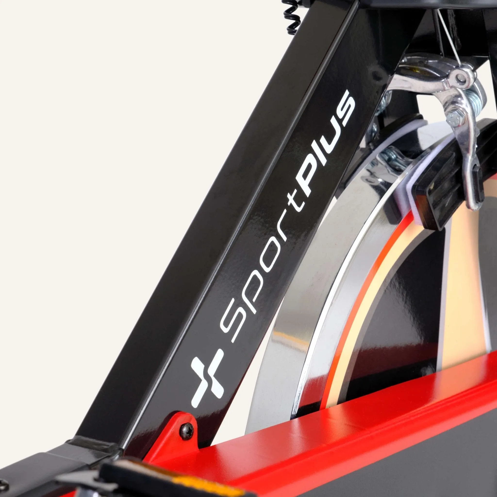 Indoor Cycle Speedbike/ Ergometer mit Bremsbackensystem & App-Kompatibilität