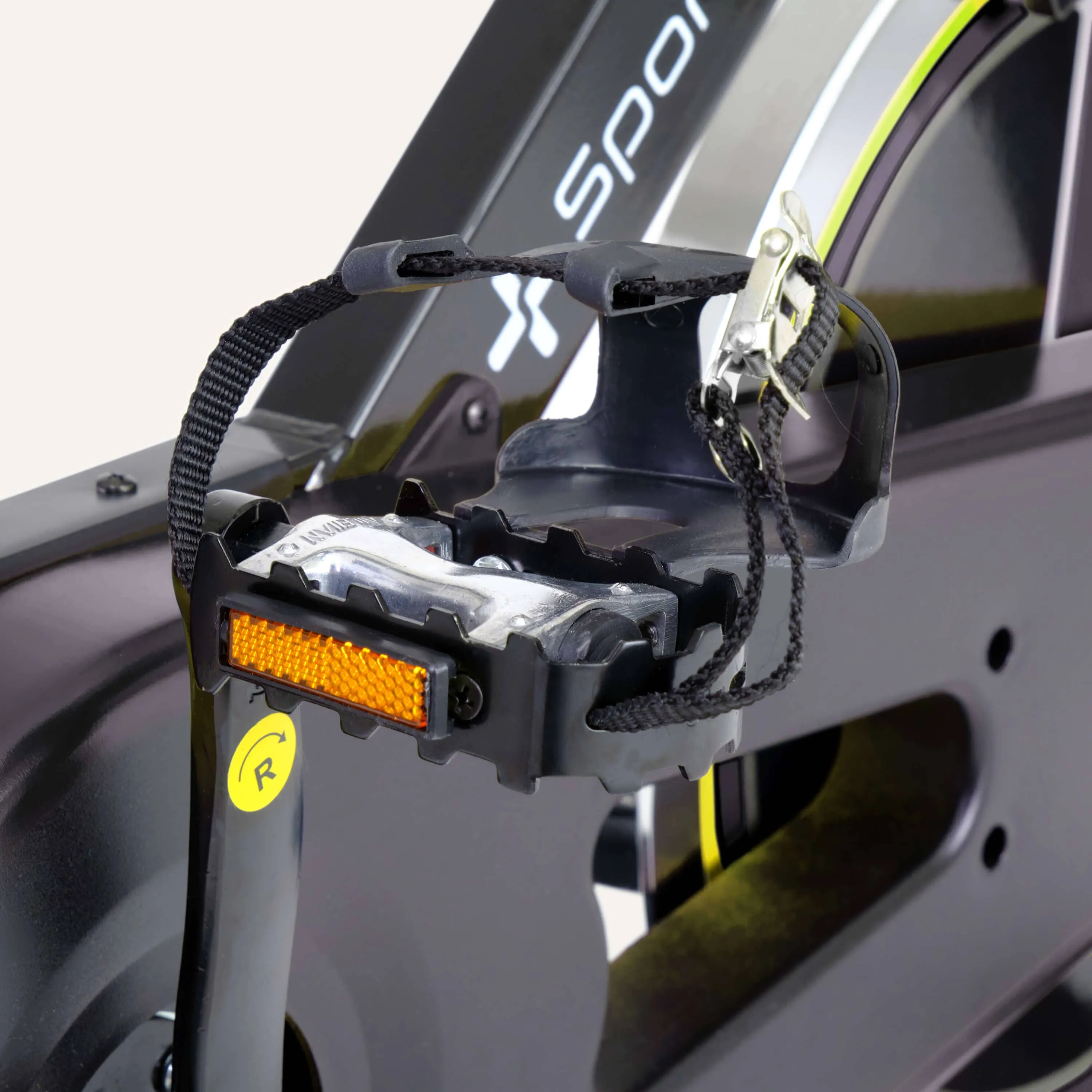 Indoor Cycle Speedbike/ Ergometer mit Bremsbackensystem & App-Kompatibilität