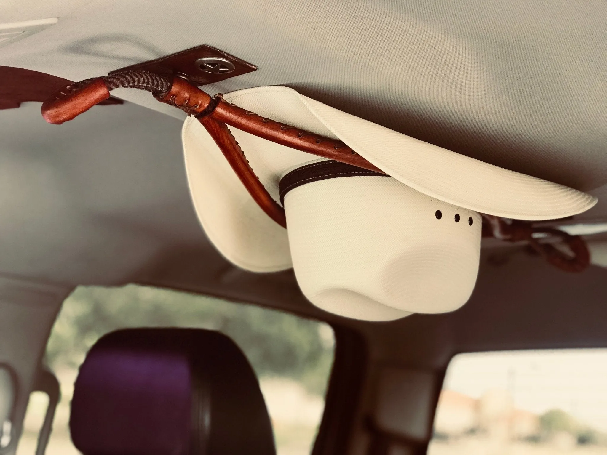 JM Buckskin Edition Cowboy Hat Rack