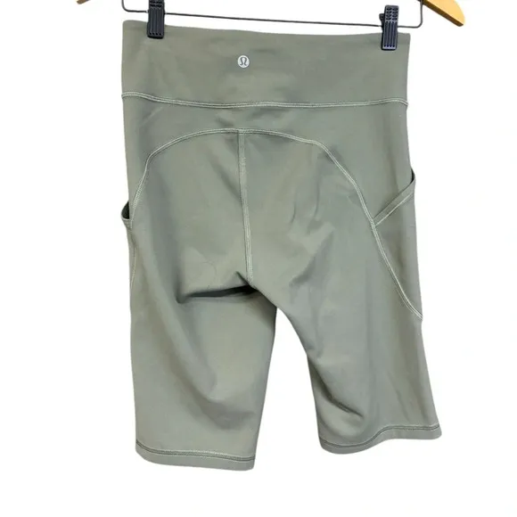 Lululemon Invigorate High-Rise Short with Pockets  10&quot; (Grey Sage)