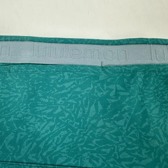 Lululemon Wunder Train HR Bike Short Teal Lagoon Logo Waistband Pocketed 12