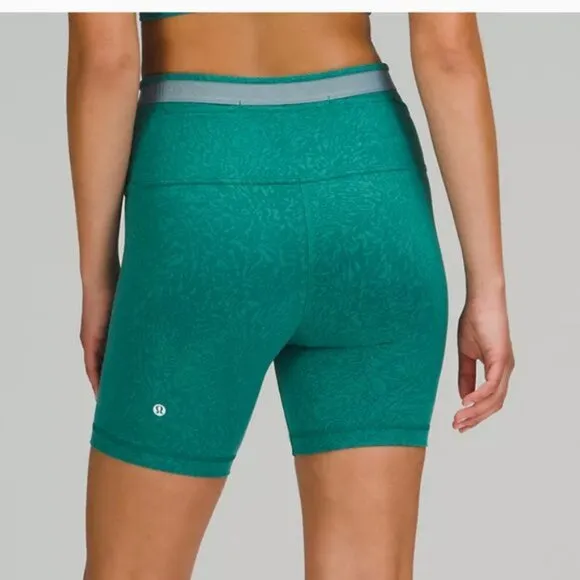 Lululemon Wunder Train HR Bike Short Teal Lagoon Logo Waistband Pocketed 12