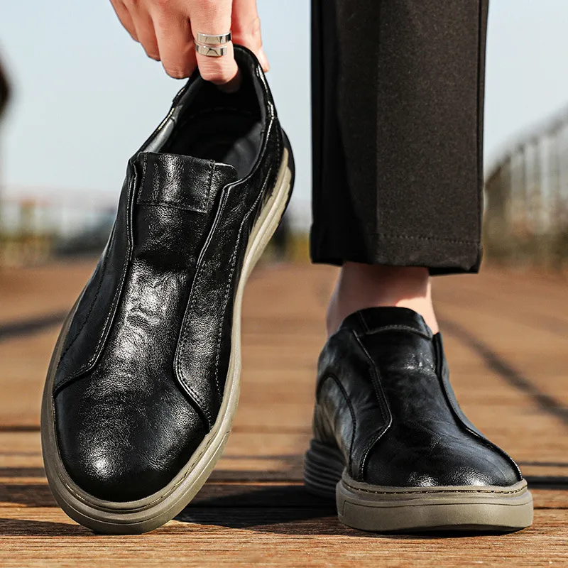 Lusso Signature Sneakers