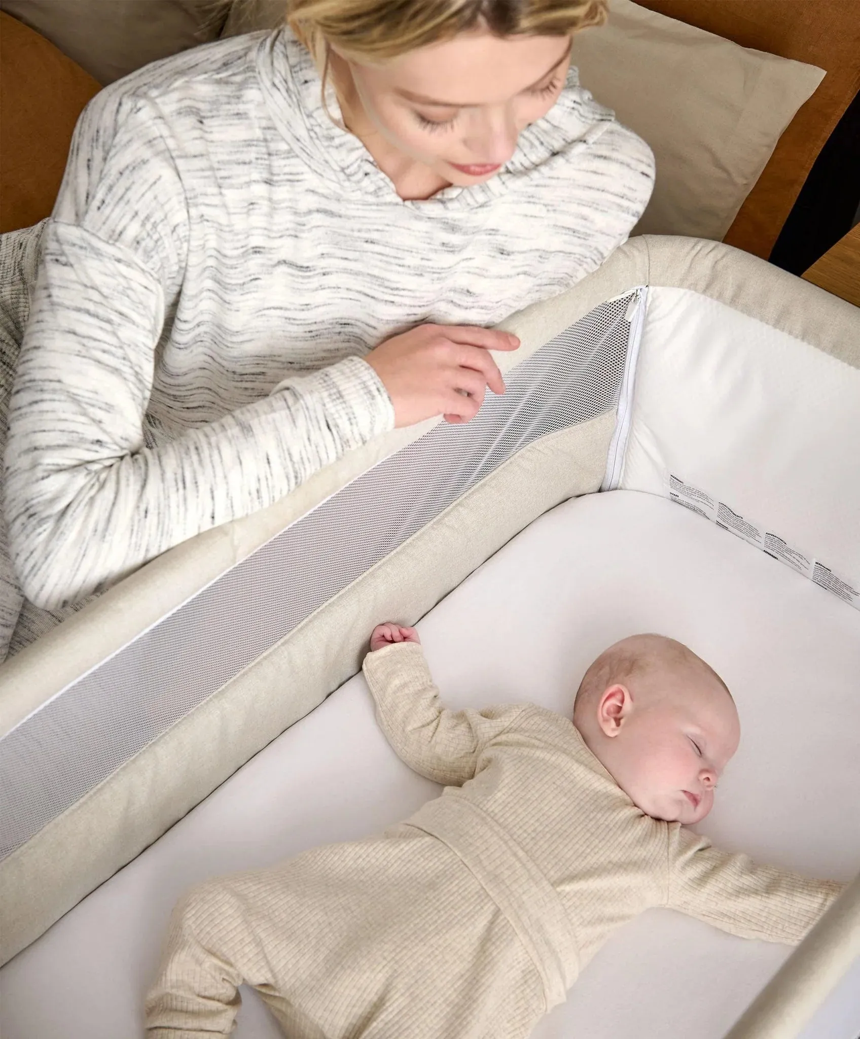 Mamas & Papas Lua Bedside Crib