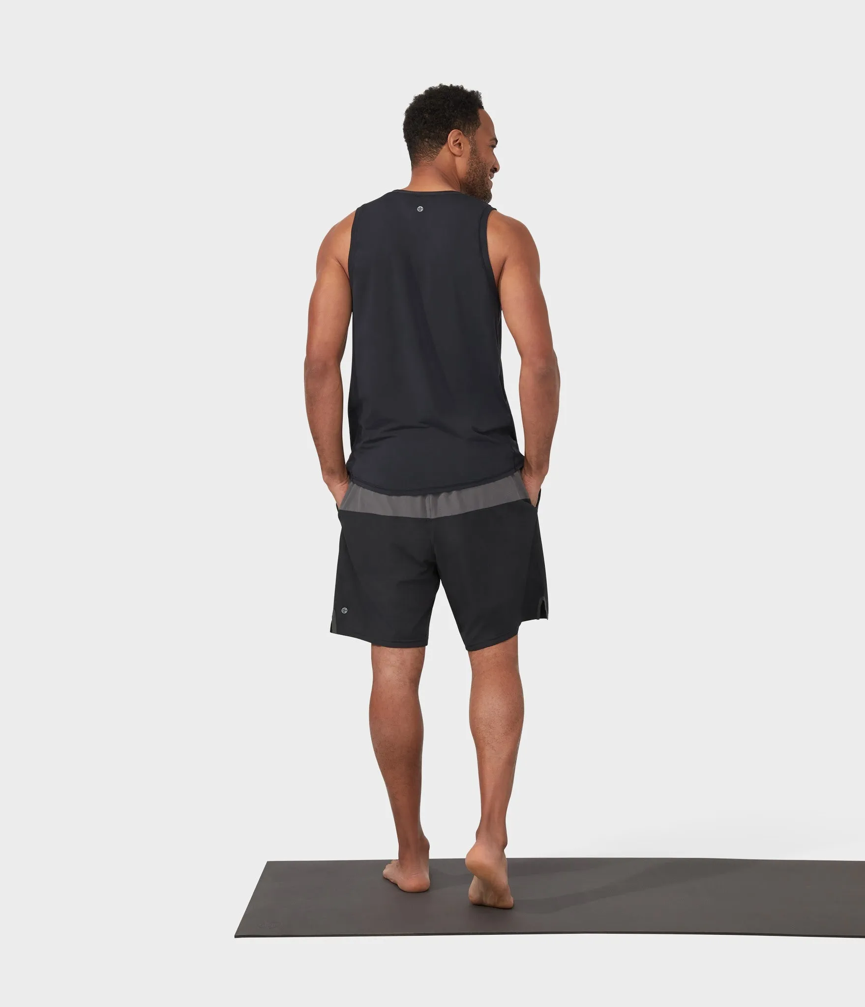 Manduka Apparel - Men's PRO Short - Classic Rise Colorblocked W/Liner - Black Combo