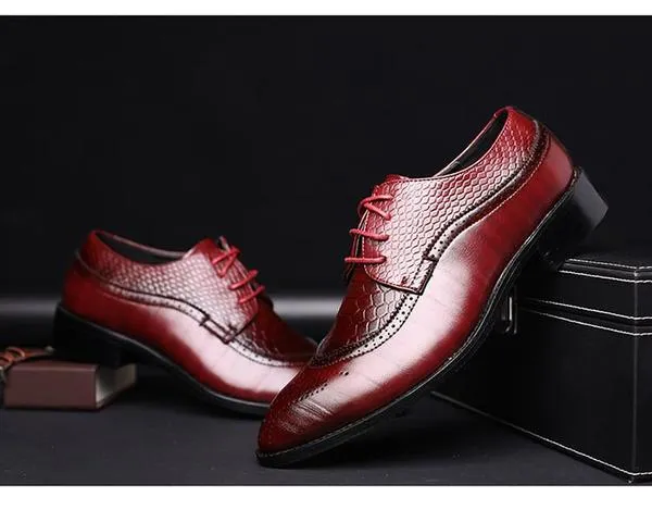 Men's Pointed British Carved Dress Shoes