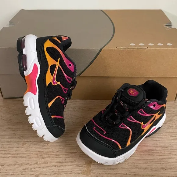 Nike Air Max Plus Pink/Black Toddler Sneakers- SZ 7 C