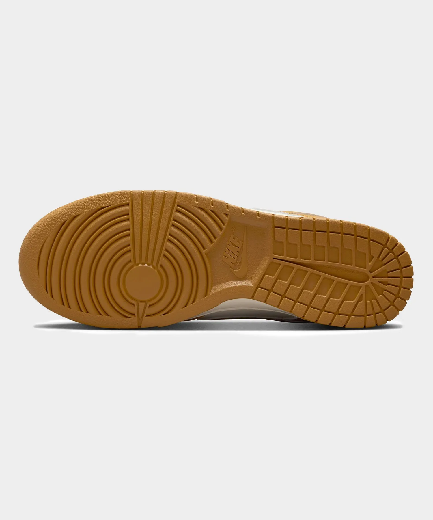 Nike Dunk Low Retro in Pale Ivory   Wheat