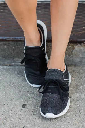 Not Rated DIDI Sneakers- Black & White