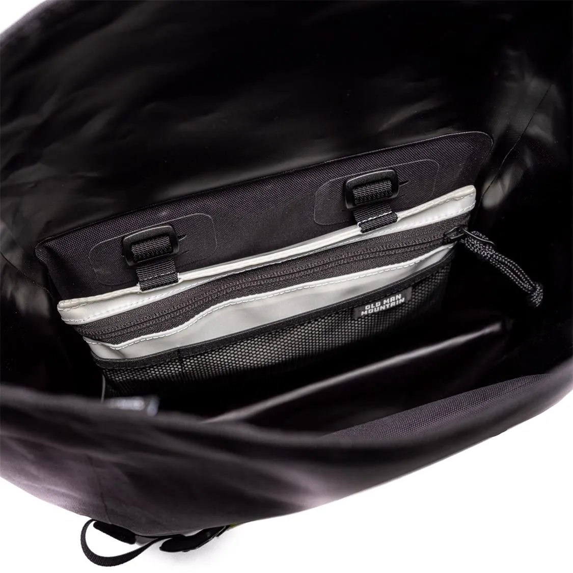 Old Man Mountain - Juniper Trunk Bag