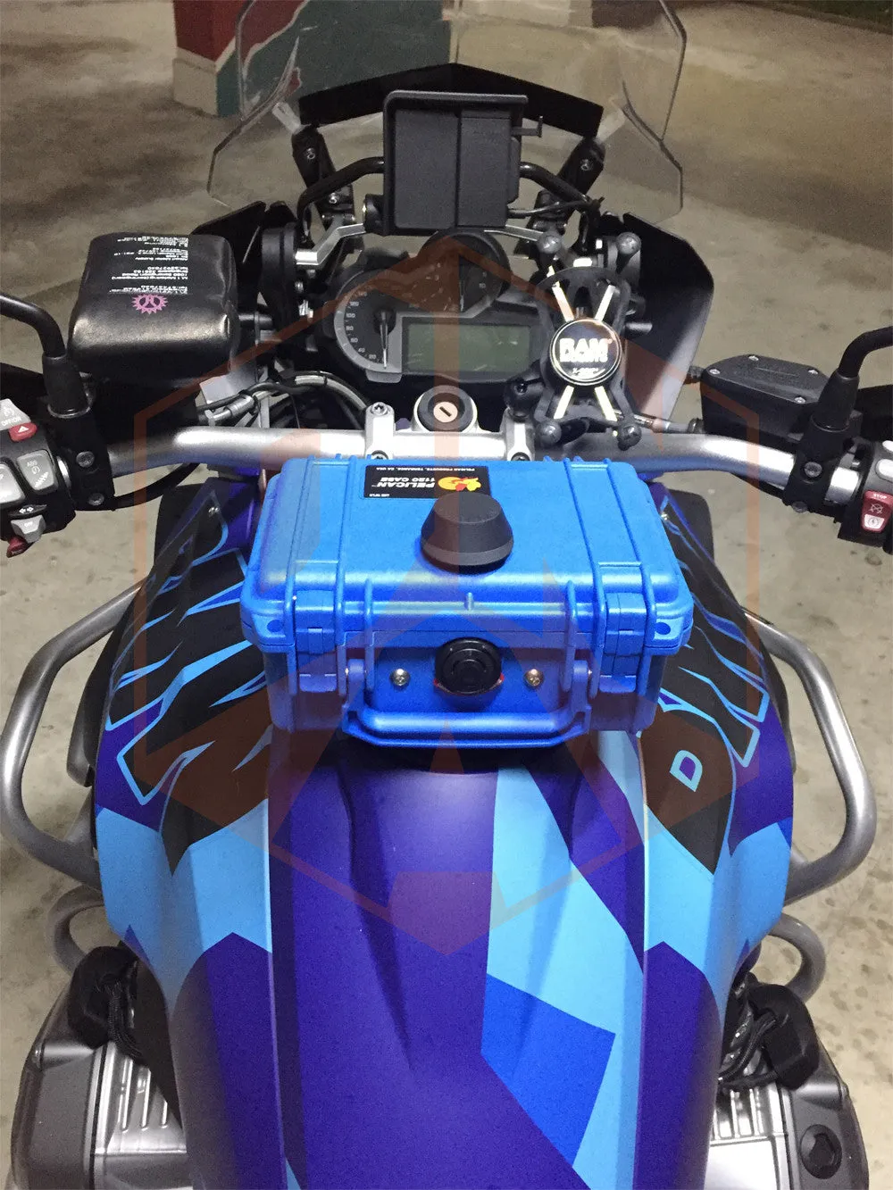 Pelican Tank Case for BMW