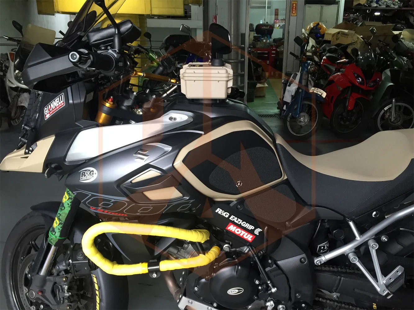 Pelican Tank Case for Suzuki