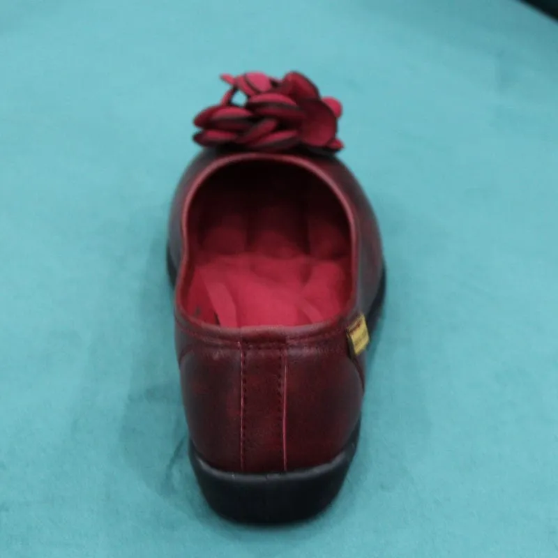 Pierre Cardin Paloma Flower Ladies Pumps Bordeaux