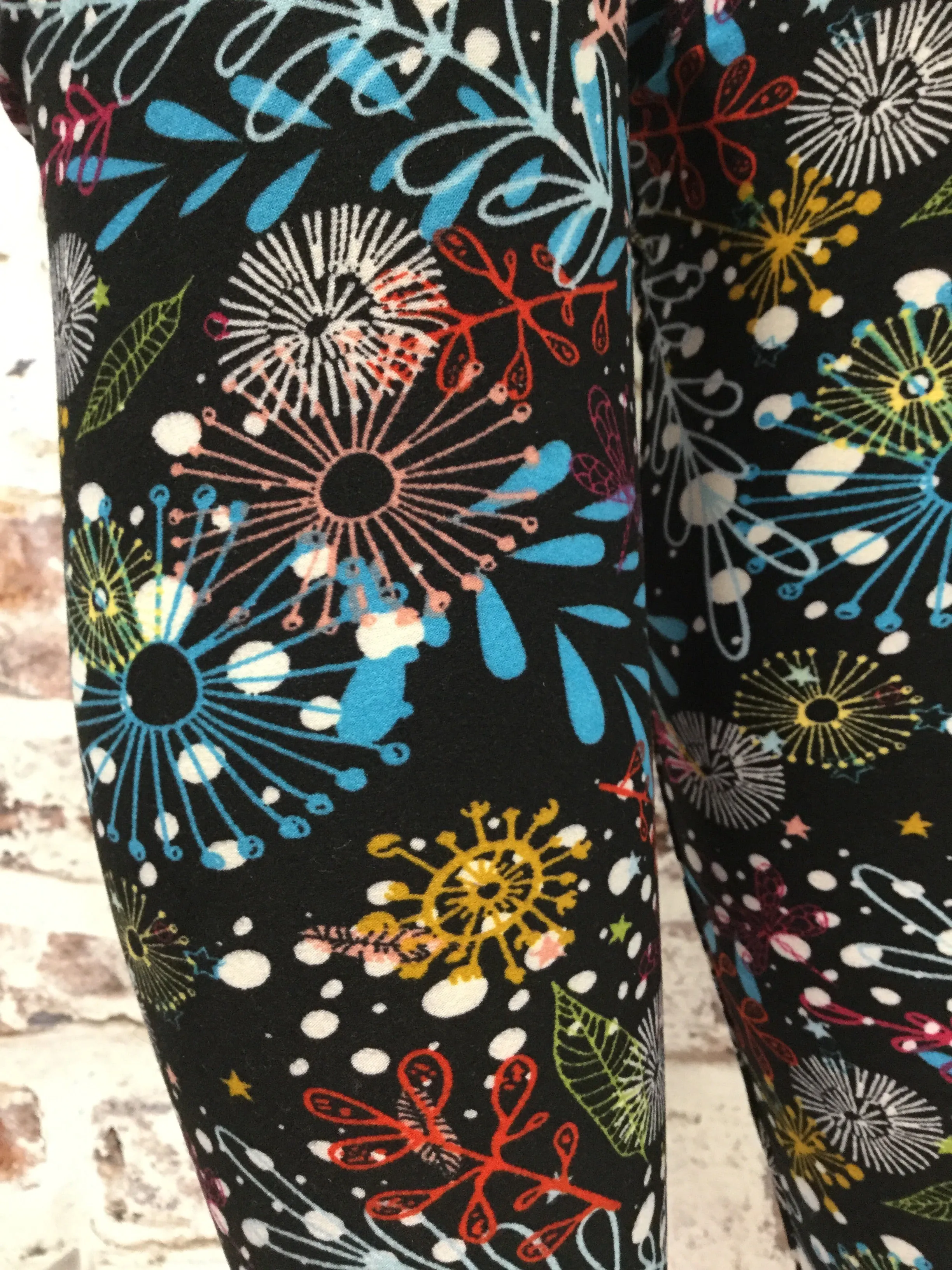 Printed Leggings "Waiting On A Wish"