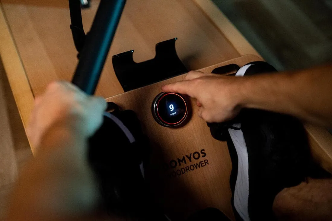Rameur Domyos Woodrower 3 en 1, pliant, auto-alimenté, connecté et garanti 5 ans