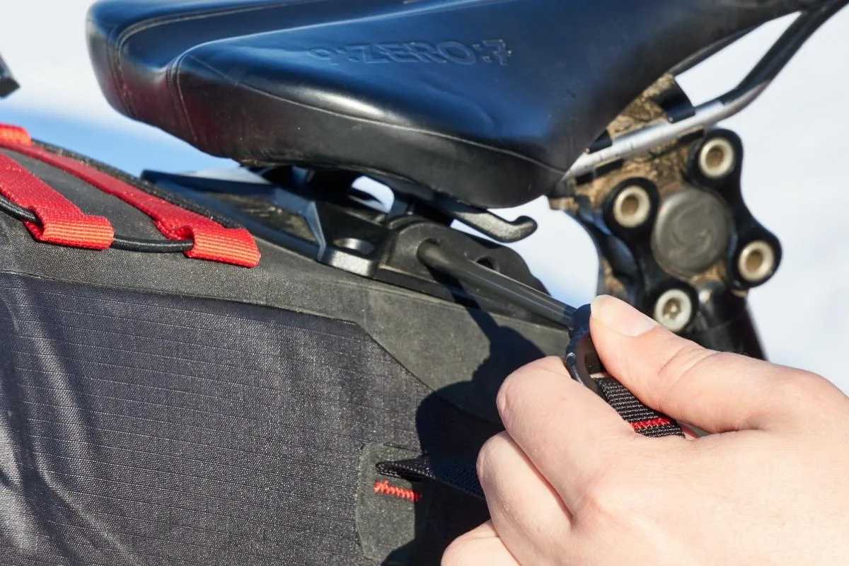 Revelate Designs Spinelock 10L