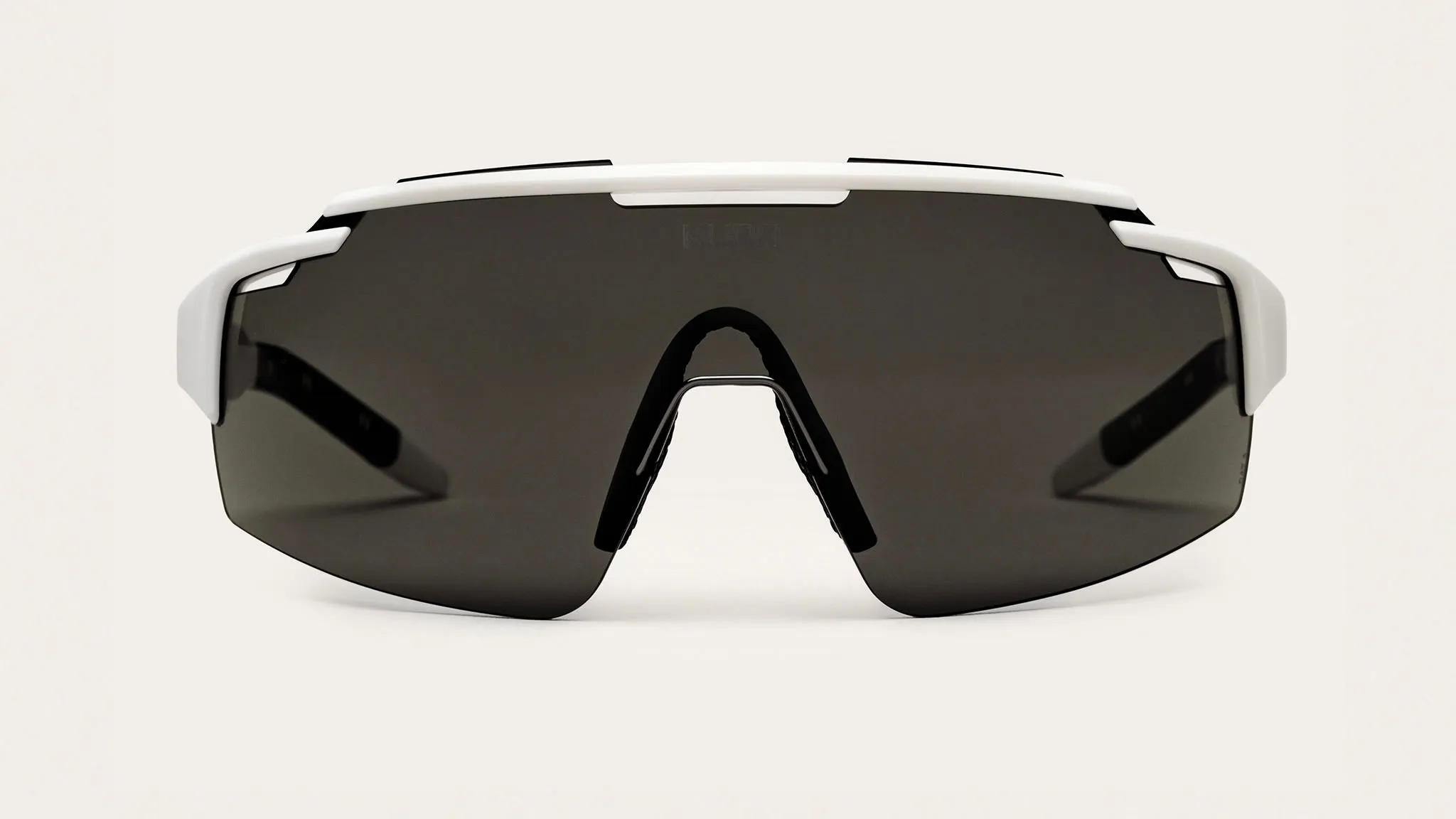 SAKER-Bone / Black / High Contrast Grey