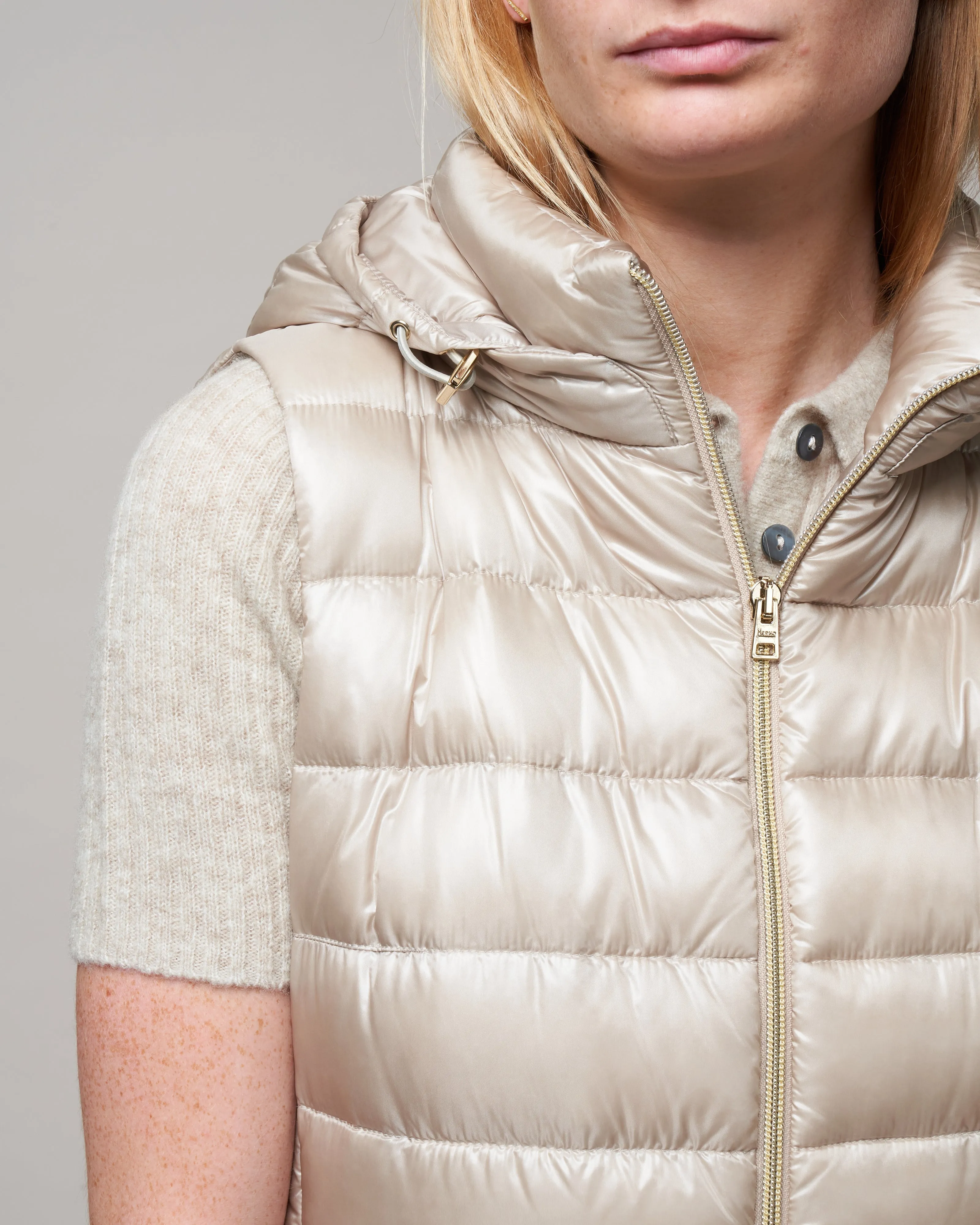 serena ultralight long vest - chantilly