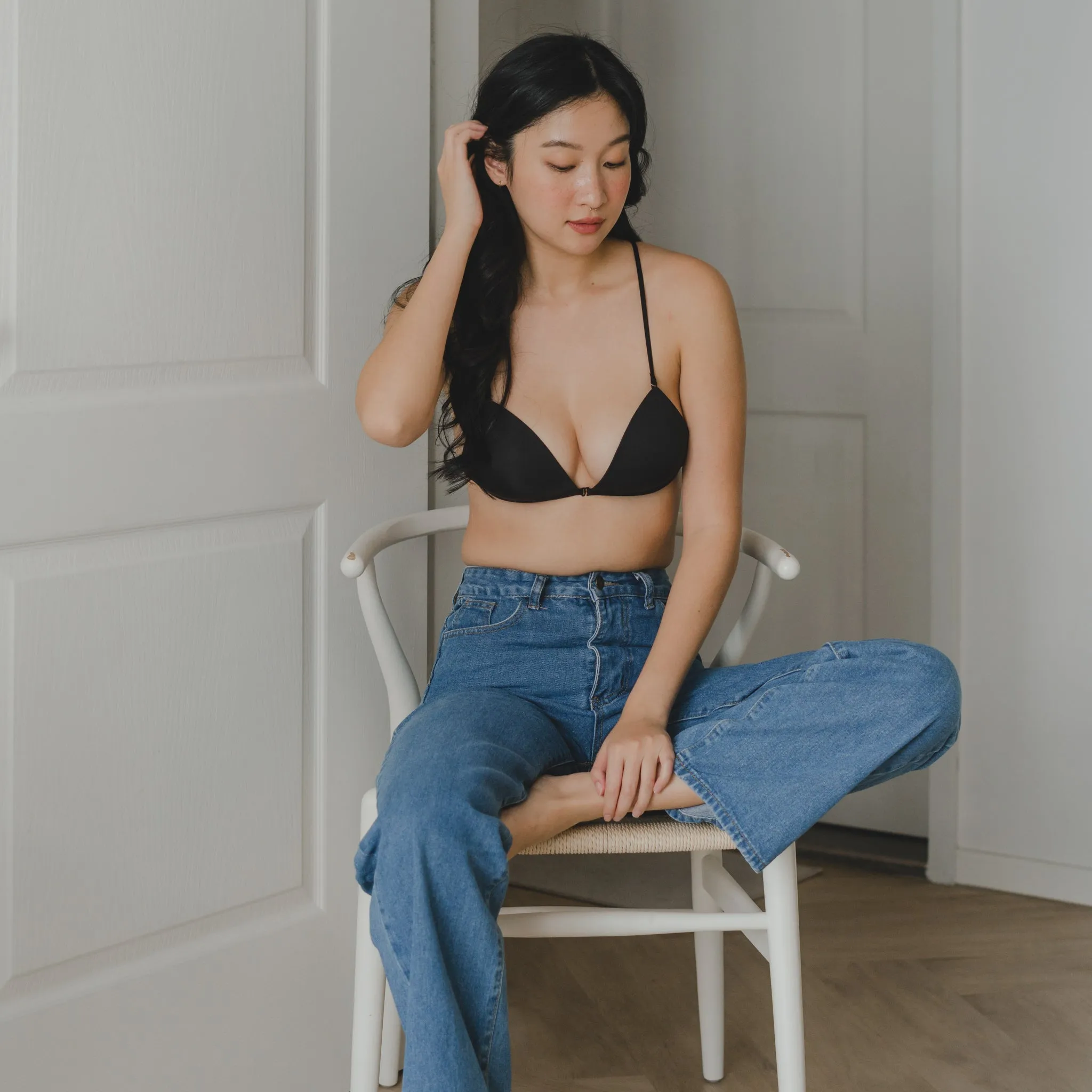 Serenity Muse! Front-Hook Lightly-Lined Bralette in Black (Size L & XL Only)