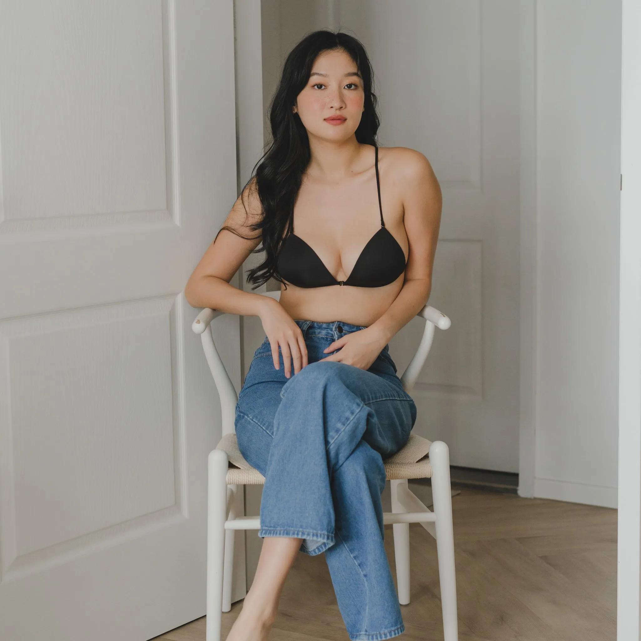 Serenity Muse! Front-Hook Lightly-Lined Bralette in Black (Size L & XL Only)