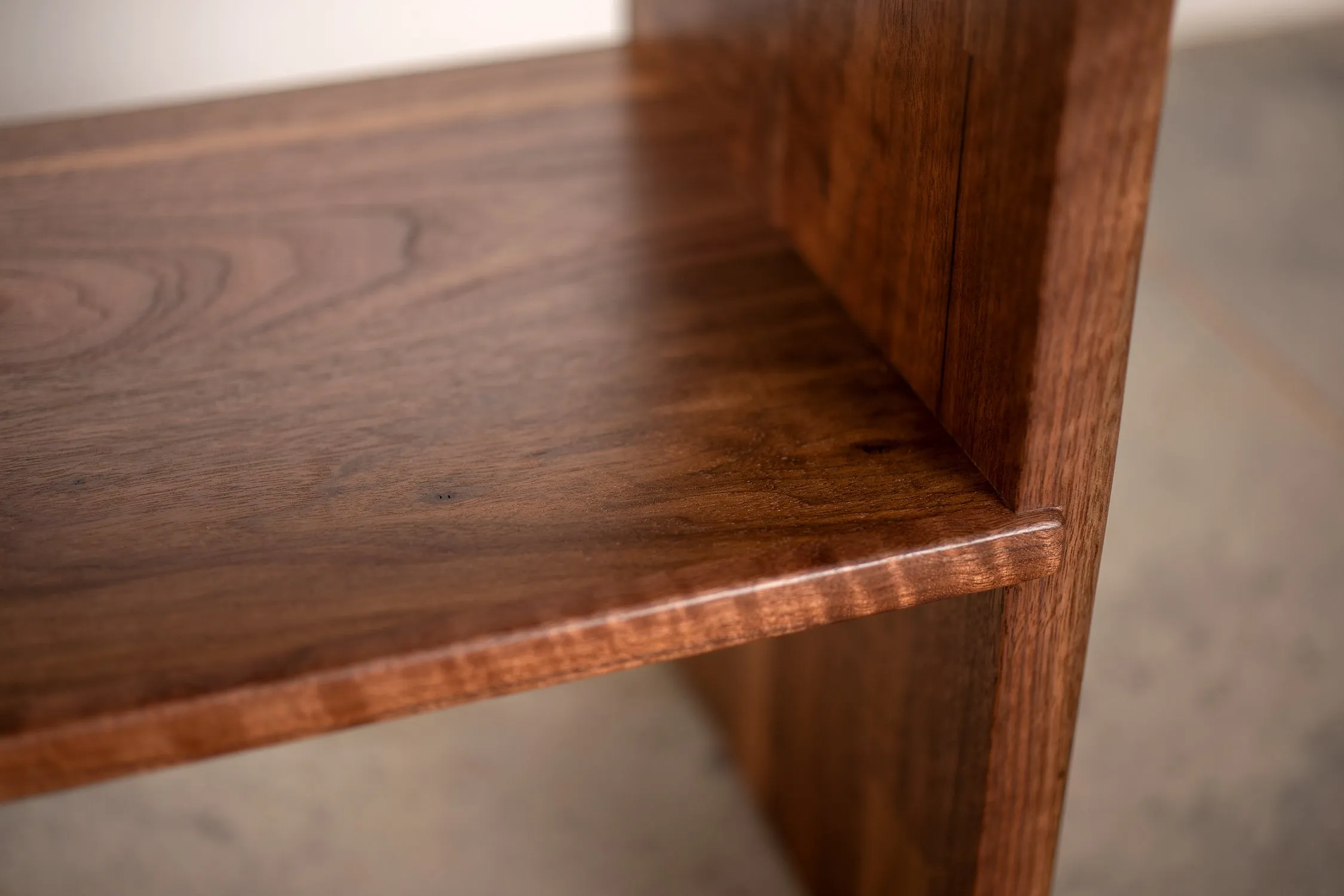 SHORTCUT BENCH W/ SHELF