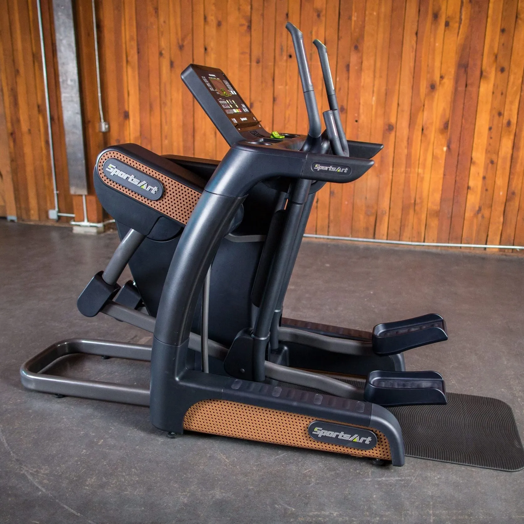SportsArt V886 VERSO CROSS TRAINER
