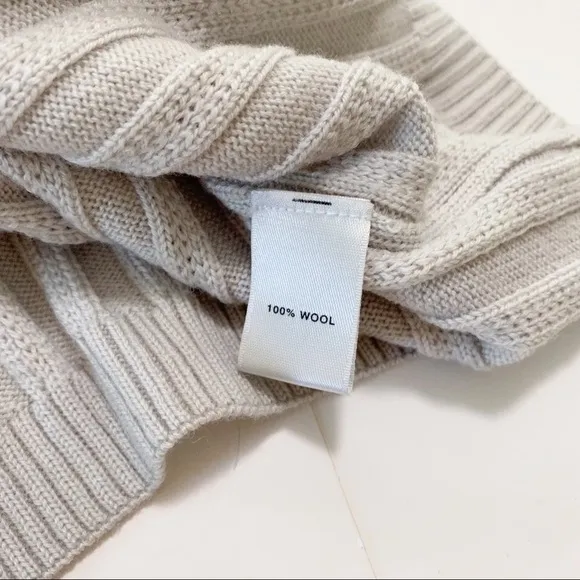 St. John Ribbed Short Sleeve 100% Wool Sweater Cream - Medium - Minimalist Chic