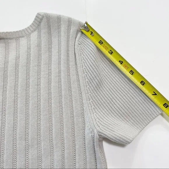 St. John Ribbed Short Sleeve 100% Wool Sweater Cream - Medium - Minimalist Chic