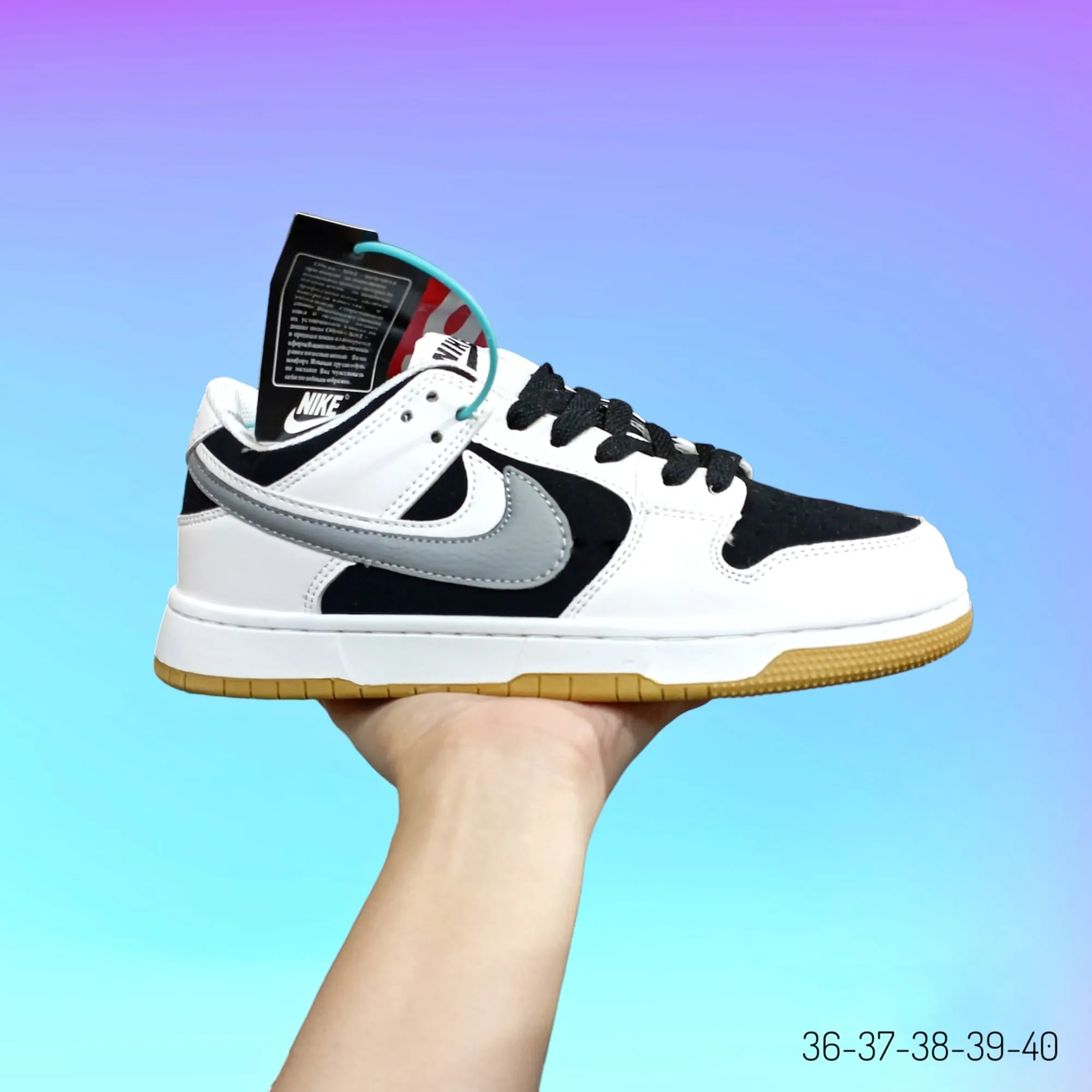Women's Sneakers